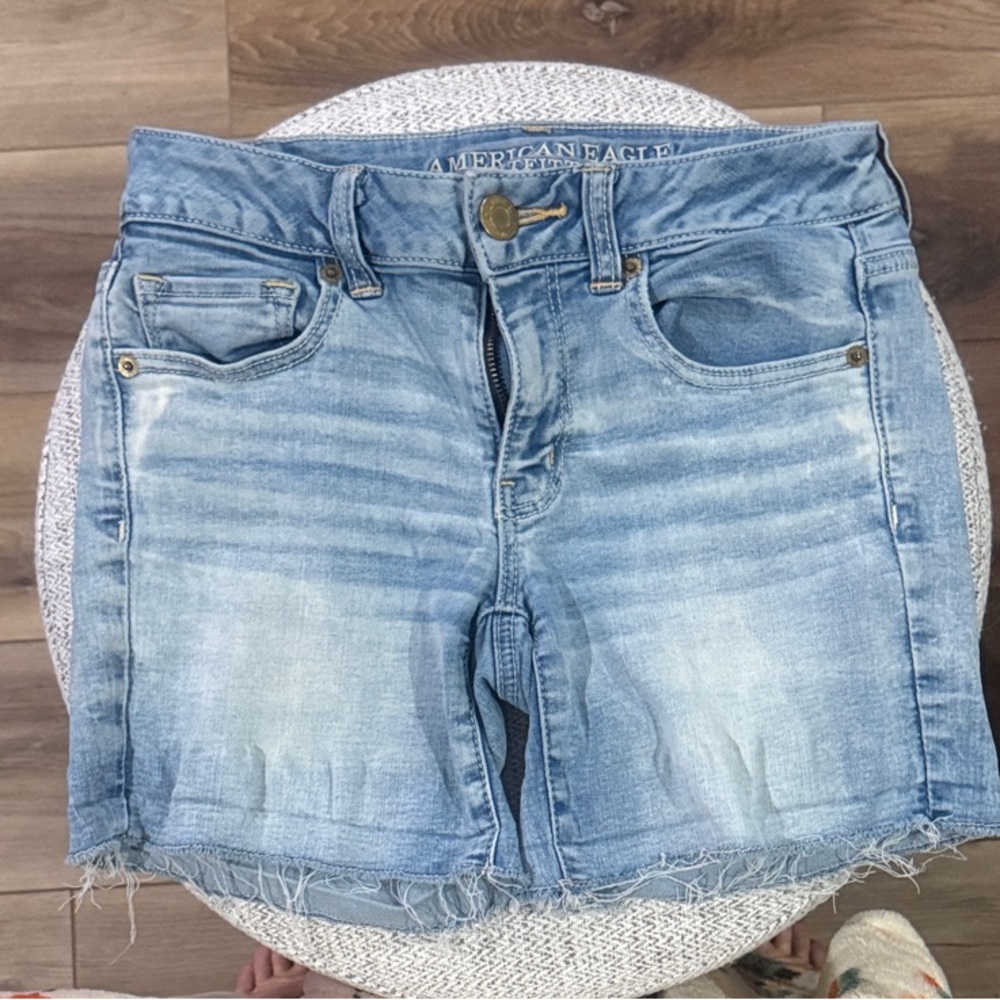 American Eagle Outfitters Women's Faded Blue Jean Shorts
